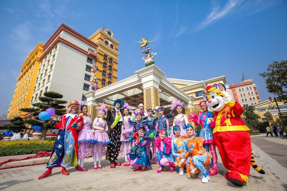 Chimelong Circus Hotel Чжухай Экстерьер фото