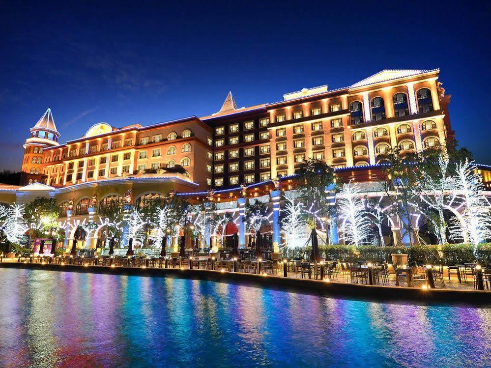 Chimelong Circus Hotel Чжухай Экстерьер фото
