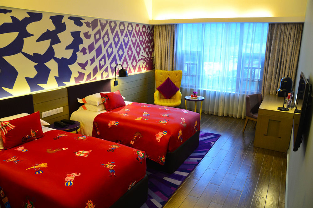 Chimelong Circus Hotel Чжухай Экстерьер фото